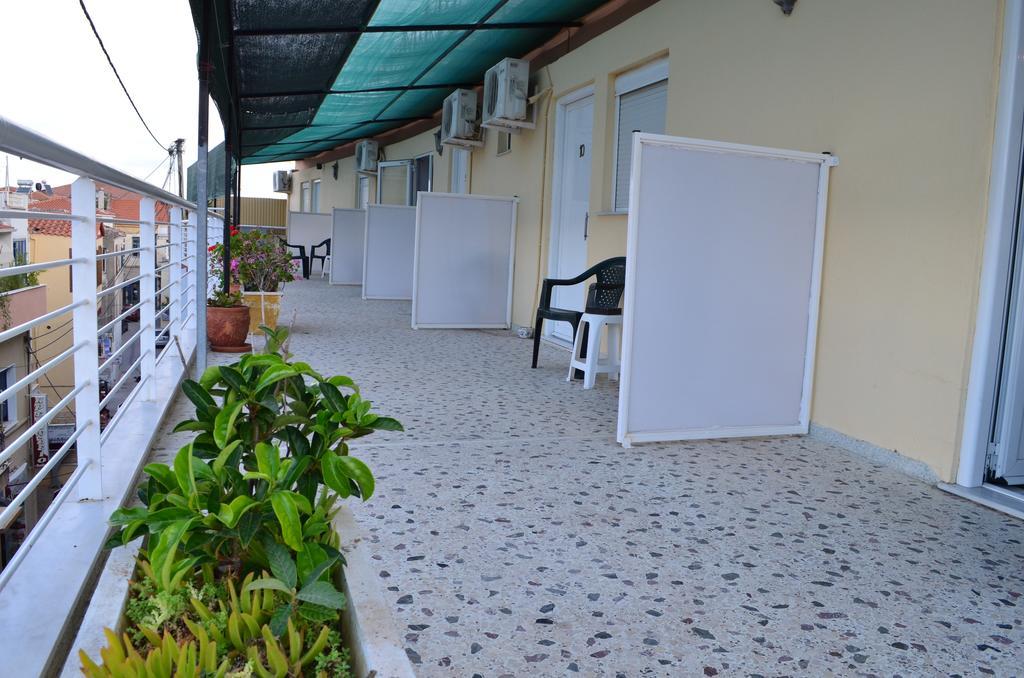 Fontana Rooms Mytilíni Exterior foto