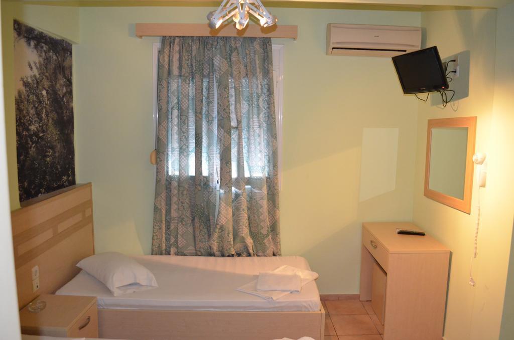 Fontana Rooms Mytilíni Quarto foto
