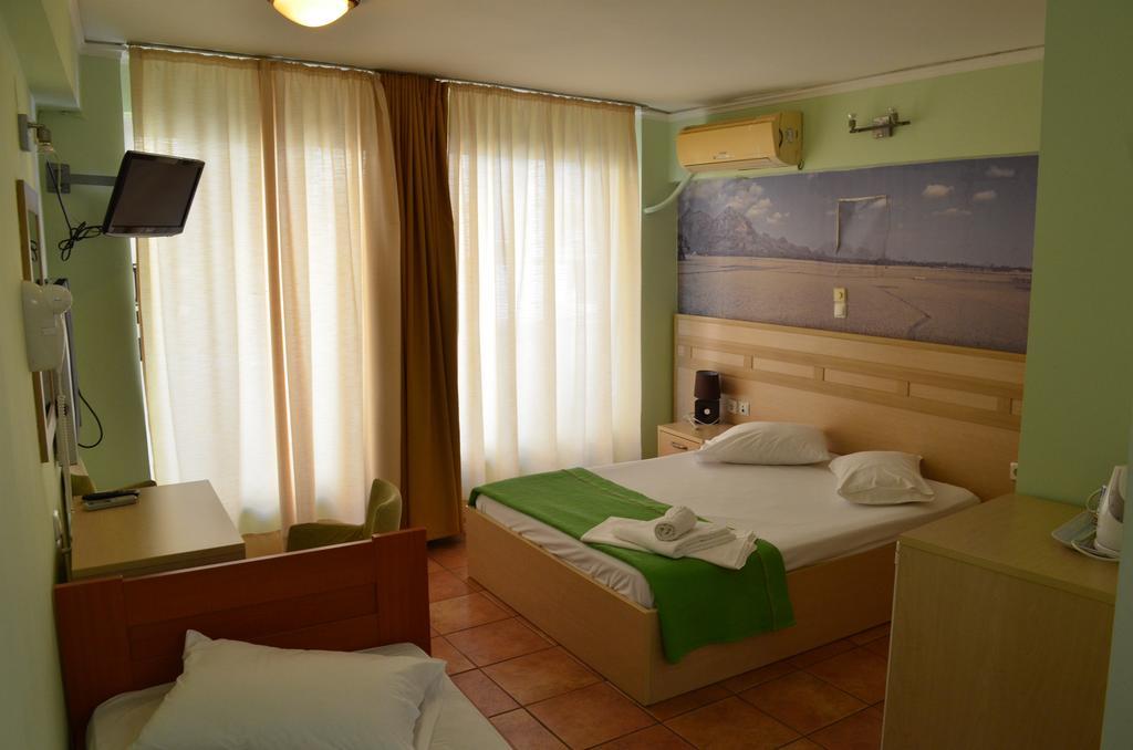 Fontana Rooms Mytilíni Quarto foto