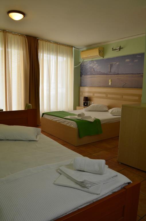 Fontana Rooms Mytilíni Quarto foto