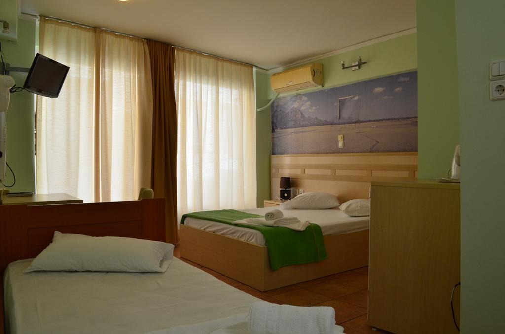Fontana Rooms Mytilíni Quarto foto